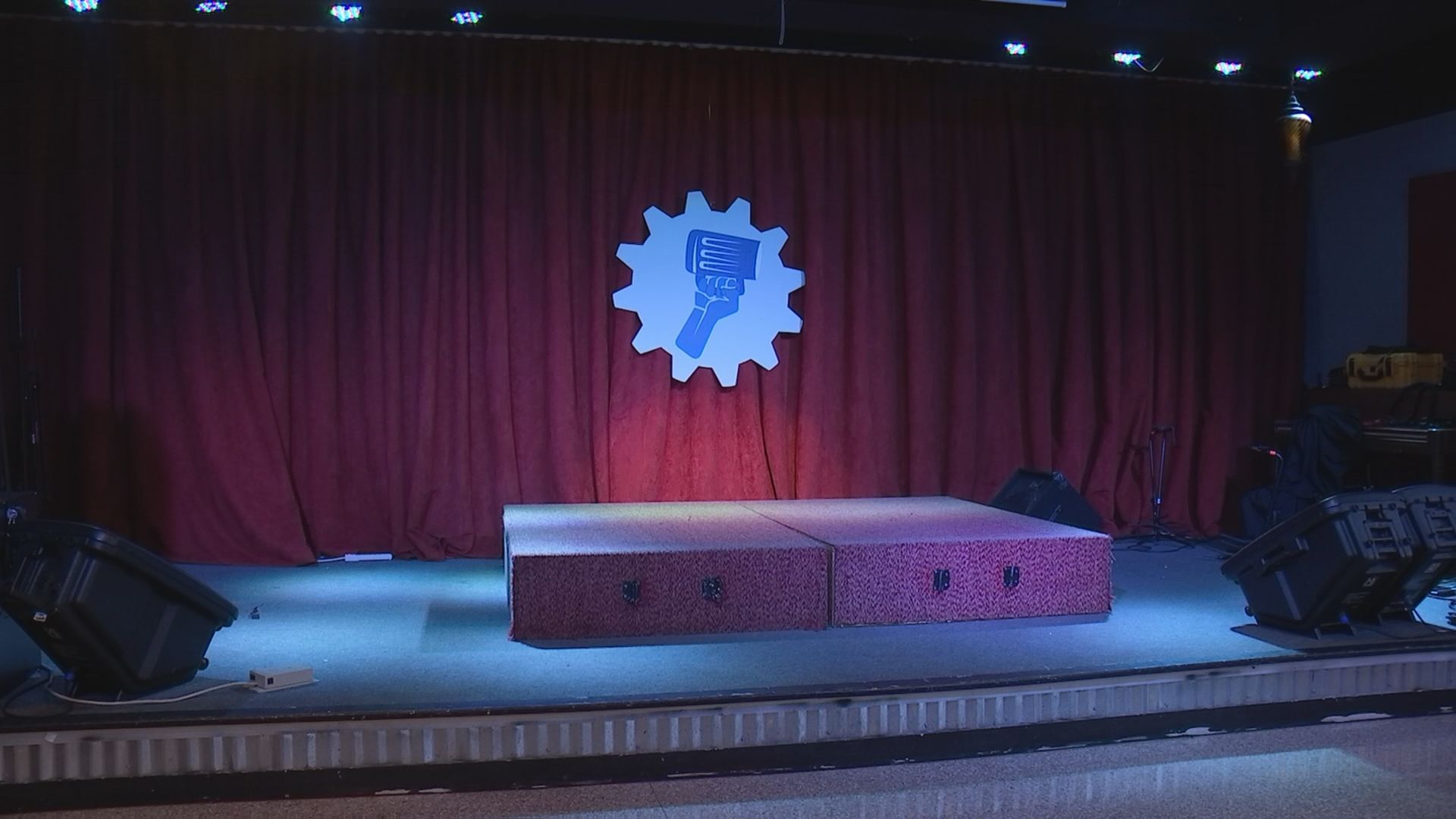 Paducah Beer Works stage